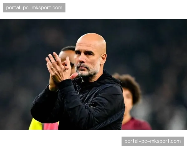 曼城全队抵达马德里，瓜迪奥拉出席赛前发布会强调客场进球重要性