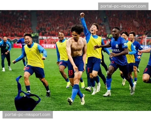 上海申花1-0上海海港，德比战拉唐头槌破僵